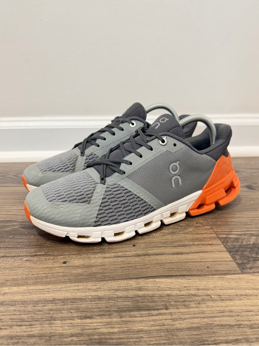 On Cloudswift Men’s Running Shoes 8.5 Gray Orange